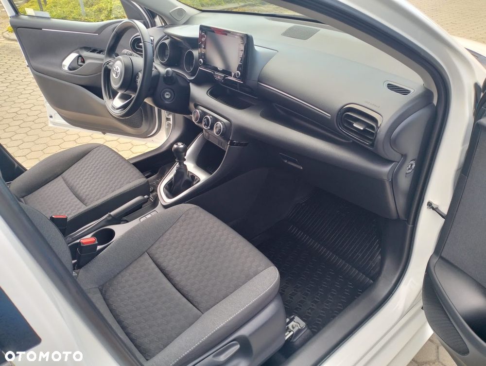 Toyota Yaris 1.5 Style - 11