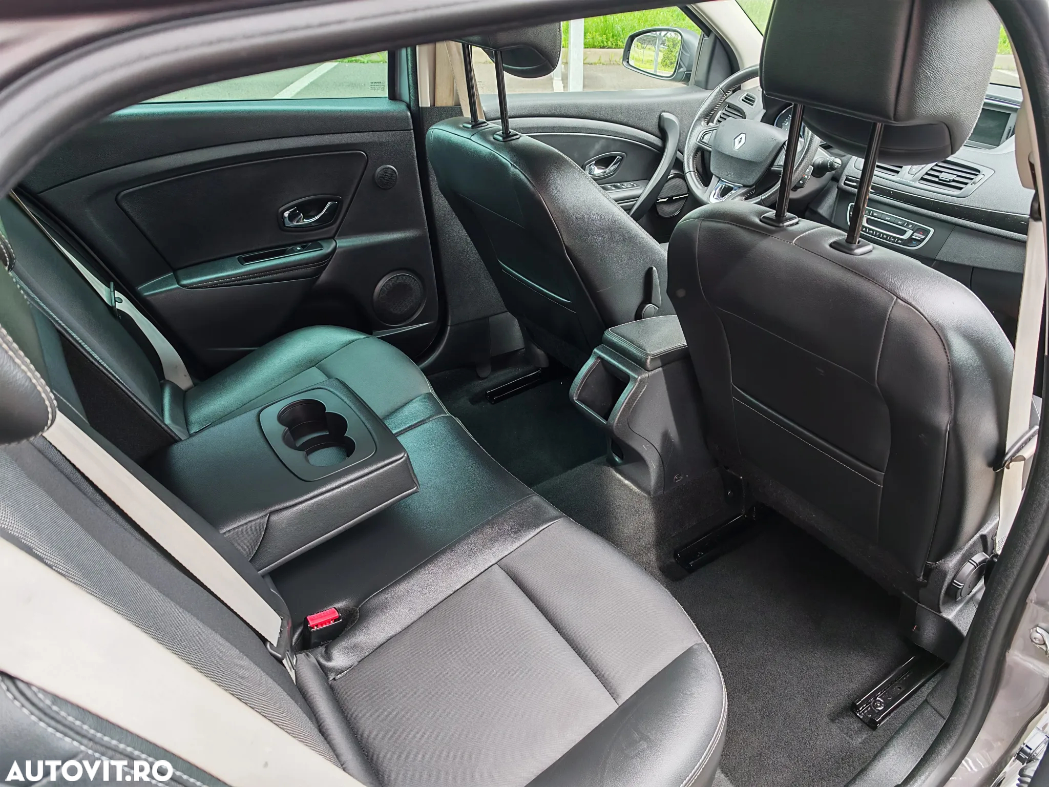 Renault Megane ENERGY dCi 130 BOSE EDITION - 5