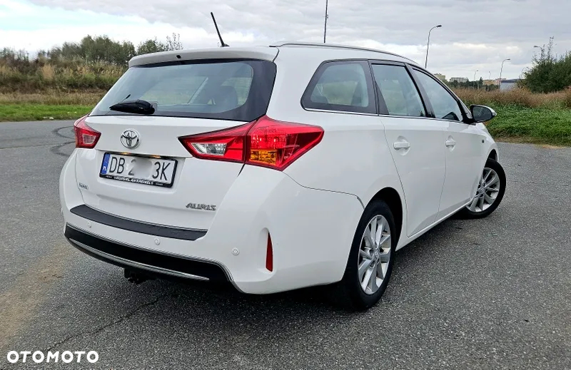 Toyota Auris 2.0 D-4D Prestige - 12