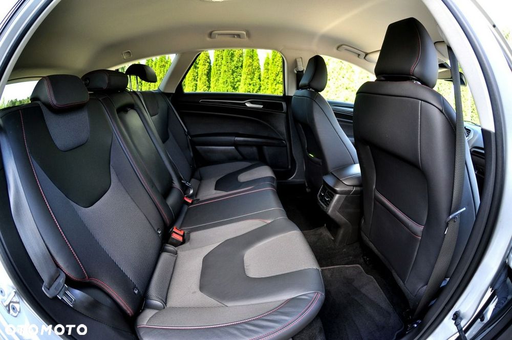 Ford Mondeo 2.0 EcoBlue ST-Line - 9