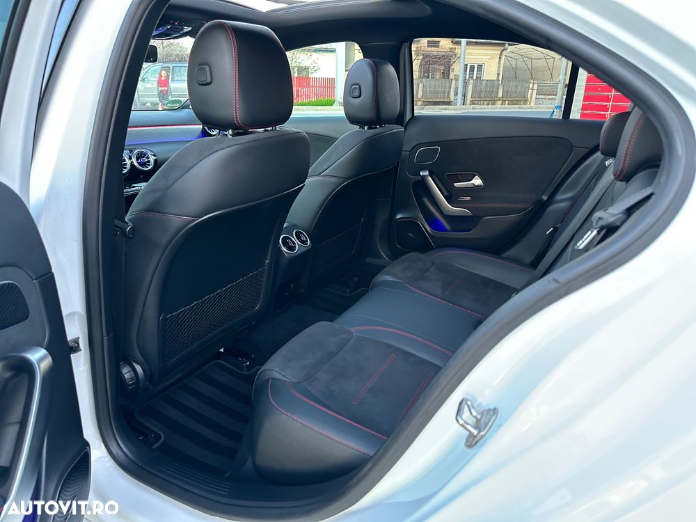 Mercedes-Benz A 250 e Sedan 8G-DCT AMG Line - 10