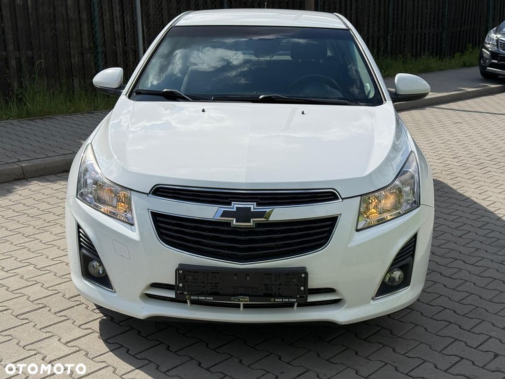 Chevrolet Cruze 1.6 LT - 4