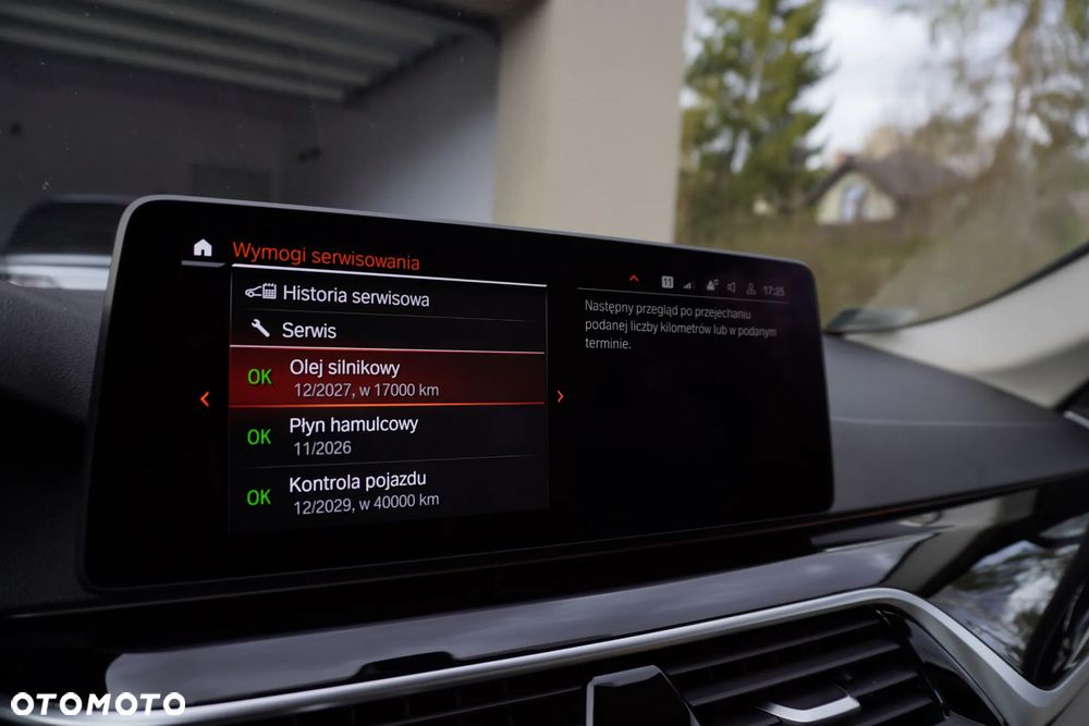 BMW Seria 5 520d xDrive - 31