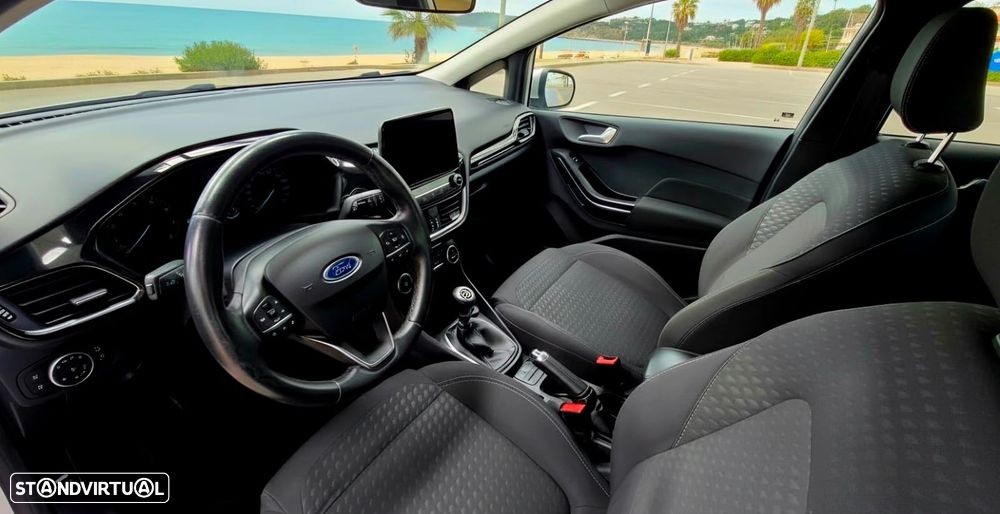 Ford Fiesta 1.0 EcoBoost S&S TITANIUM - 11