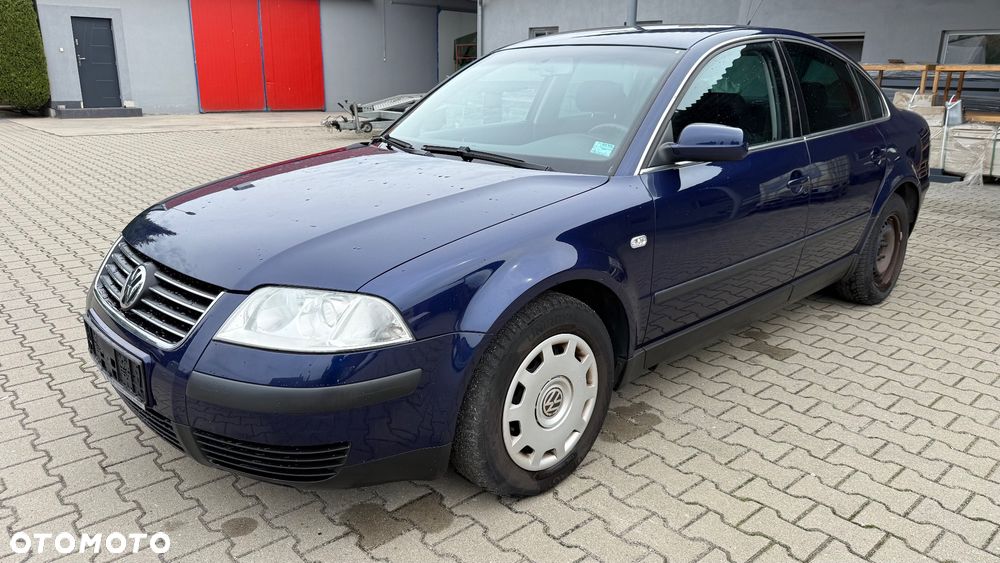 Volkswagen Passat 1.6 Comfortline Family - 2