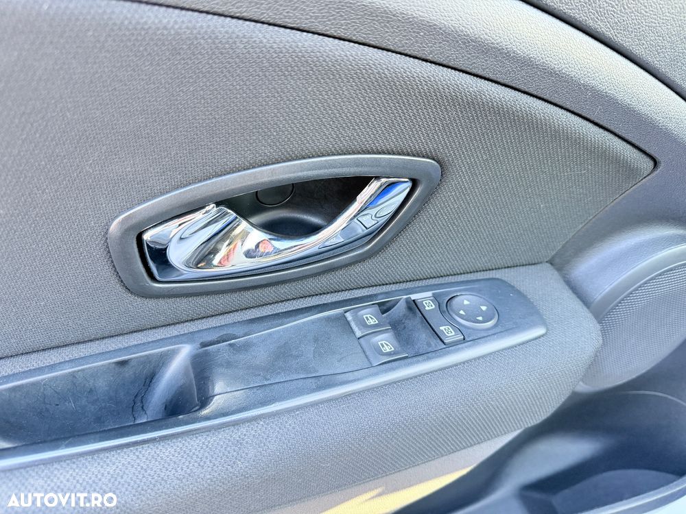 Renault Fluence - 17