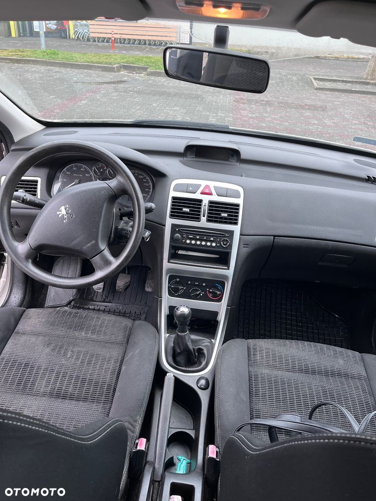 Peugeot 307 1.4 Trendy - 9