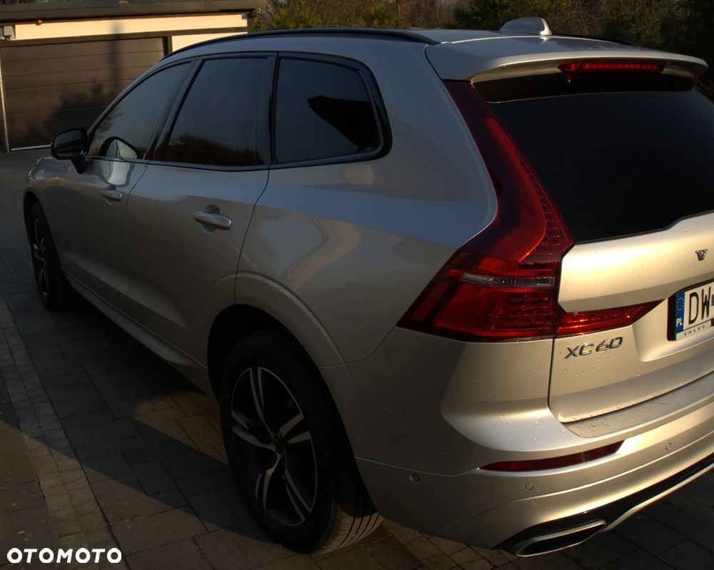 Volvo XC 60 B5 D AWD R-Design - 6