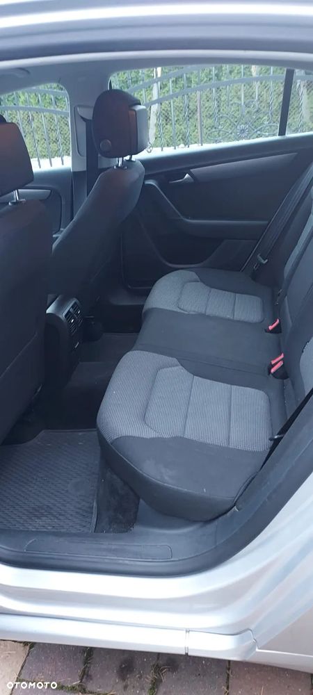 Volkswagen Passat 2.0 TDI Comfortline DSG - 8