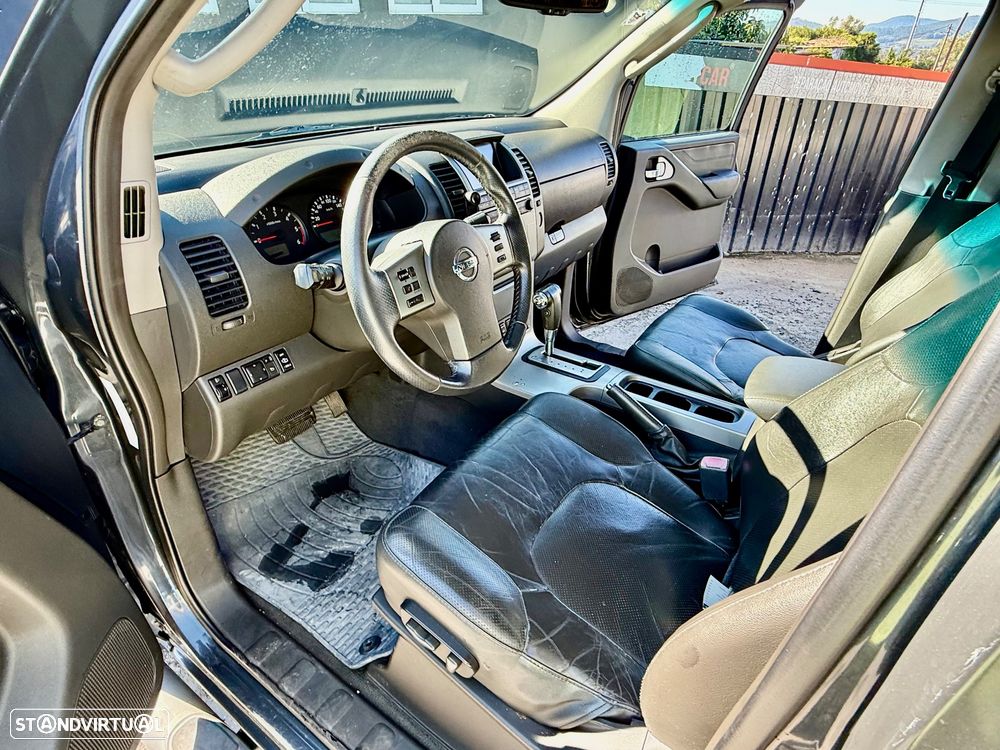 Nissan Navara 2.5 dCi CD LE Prem.+BDT AT - 6
