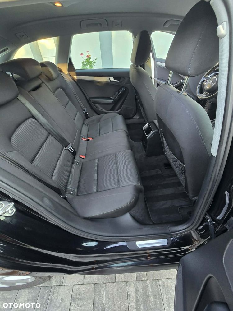 Audi A4 Avant - 10