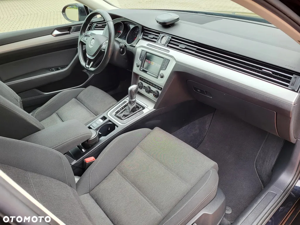 Volkswagen Passat 2.0 TDI BMT Comfortline DSG - 10