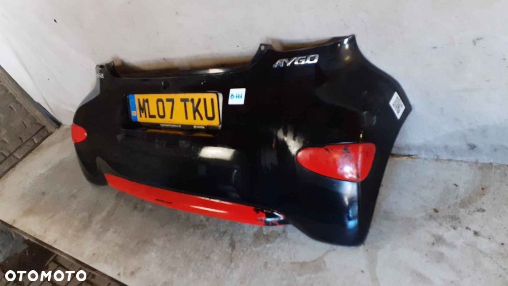 ^ ZDERZAK TYŁ TYLNY TOYOTA AYGO CZARNY 209 - 4