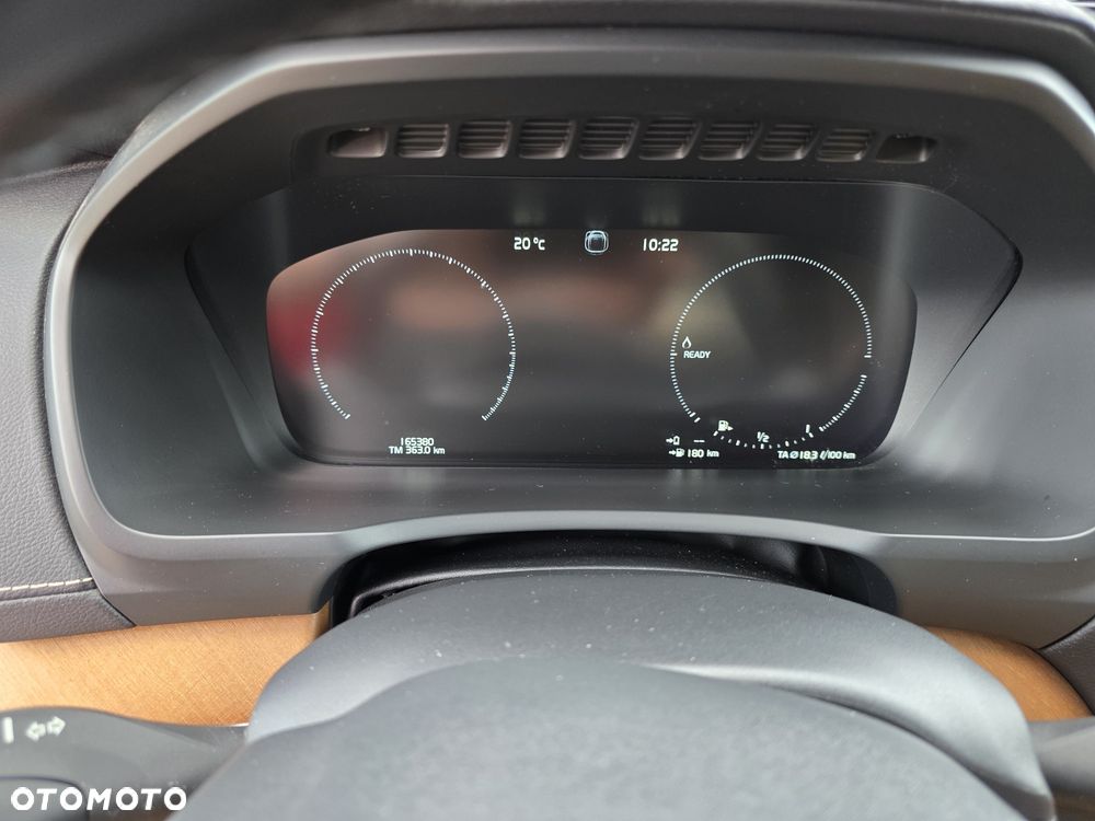 Volvo XC 90 - 8