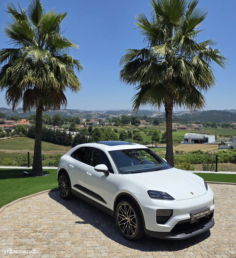 Porsche Macan Electric - 20