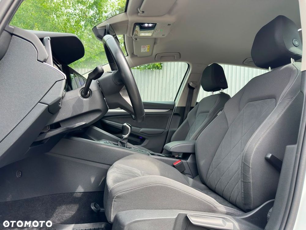 Volkswagen Golf 1.5 TSI EVO Life - 9