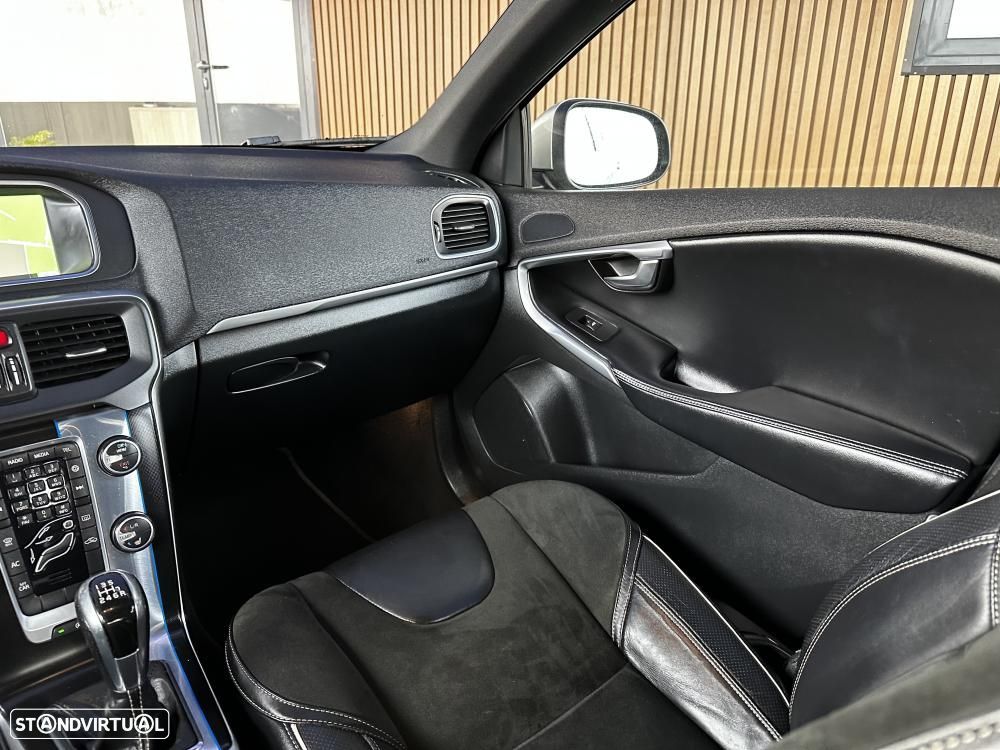 Volvo V40 2.0 D2 R-Design - 31
