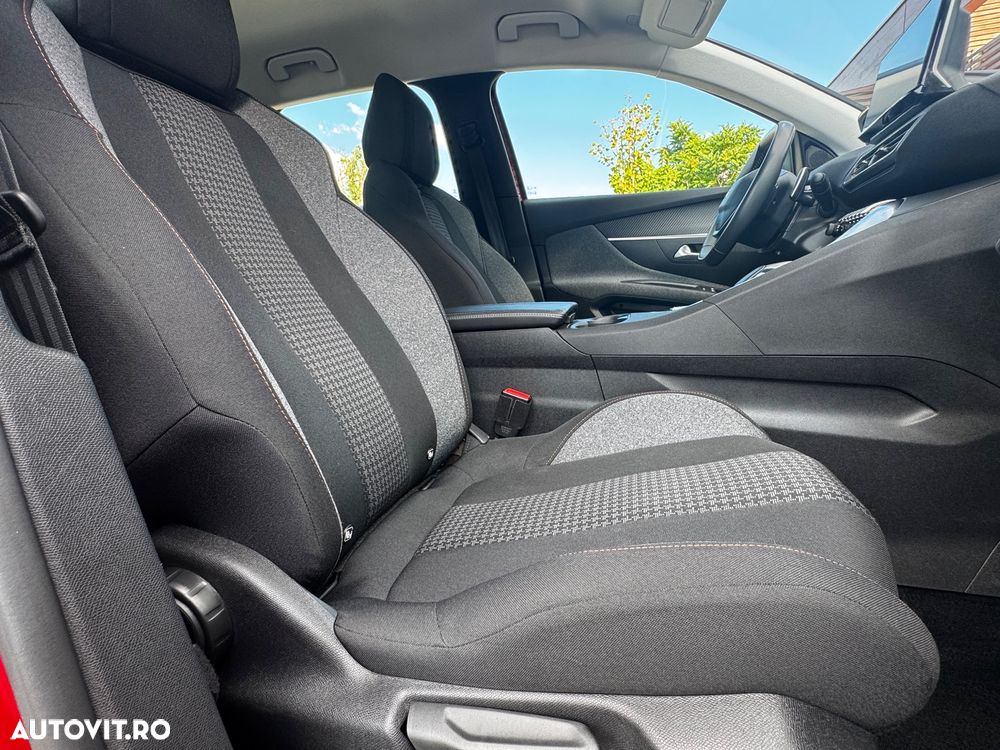 Peugeot 3008 1.2 PureTech 130 EAT8 Allure Pack - 23