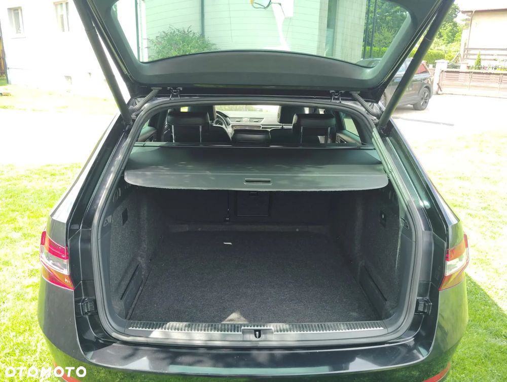 Skoda Superb 2.0 TDI L&K DSG - 6