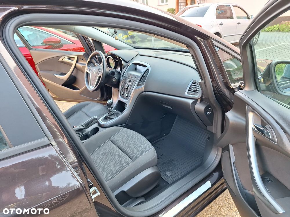 Opel Astra 1.6 Enjoy - 11