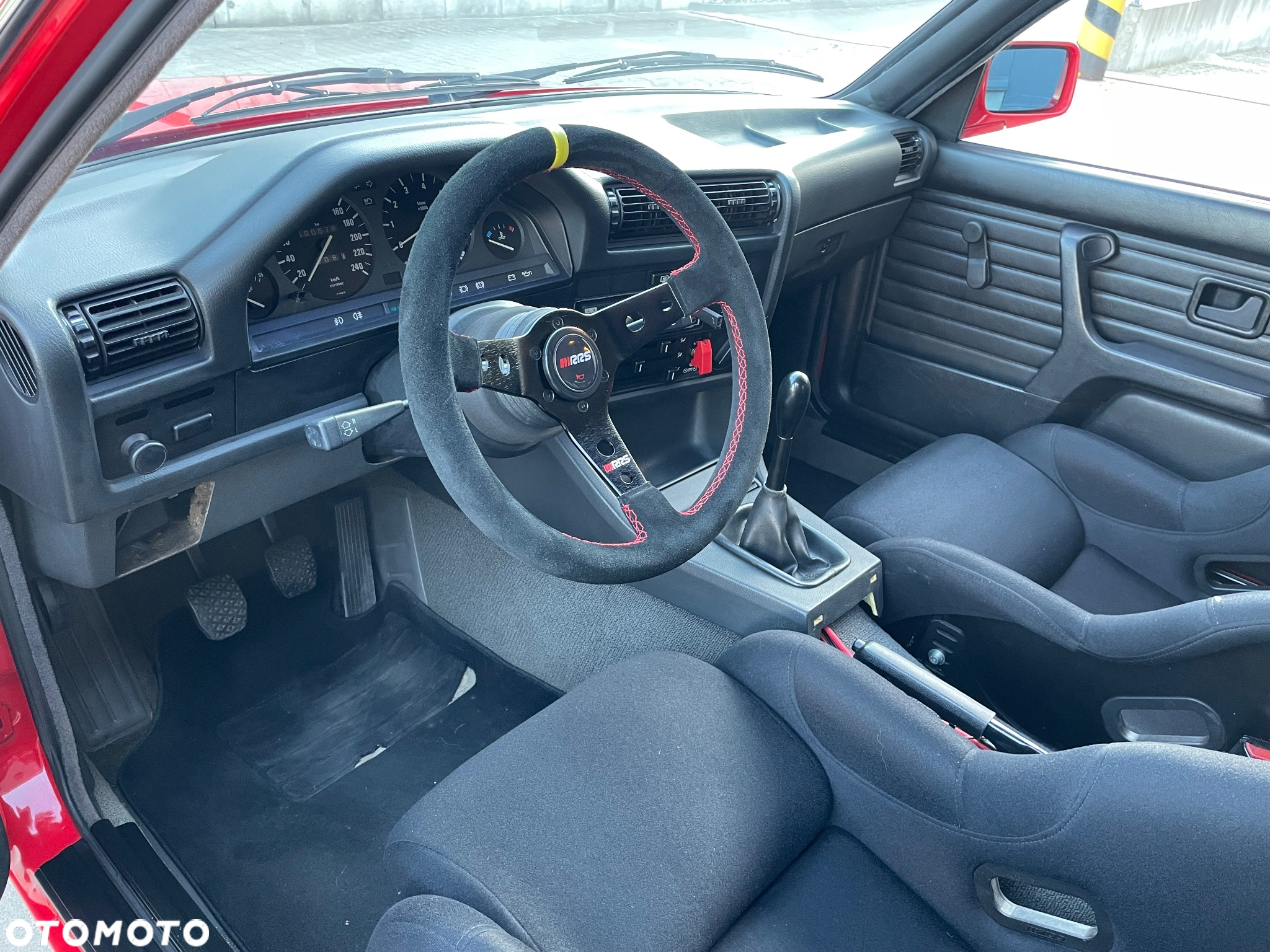 BMW Seria 3 316i - 12
