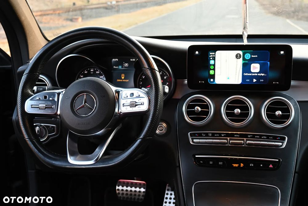 Mercedes-Benz GLC - 21