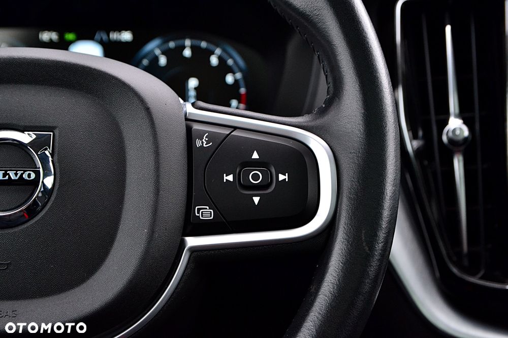 Volvo XC 60 T5 Geartronic Momentum - 29