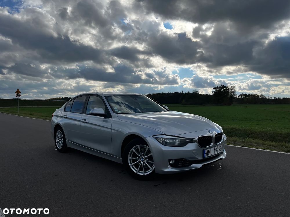 BMW Seria 3 318d - 2
