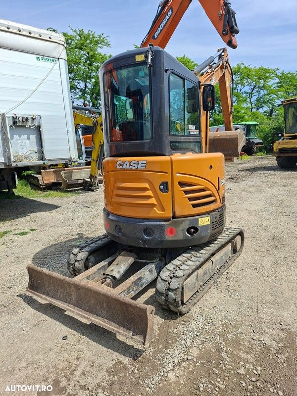 Case CX26C - 4