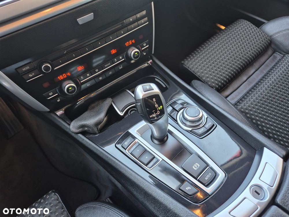 BMW 5GT - 38