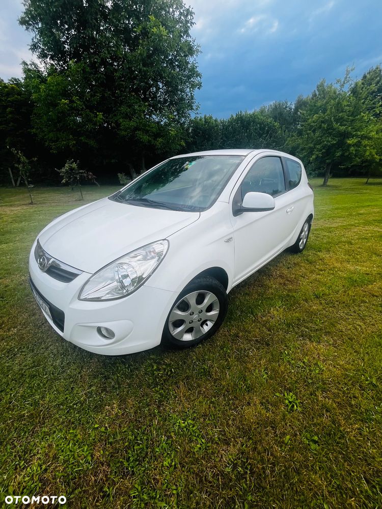 Hyundai i20 1.2 Classic + - 3