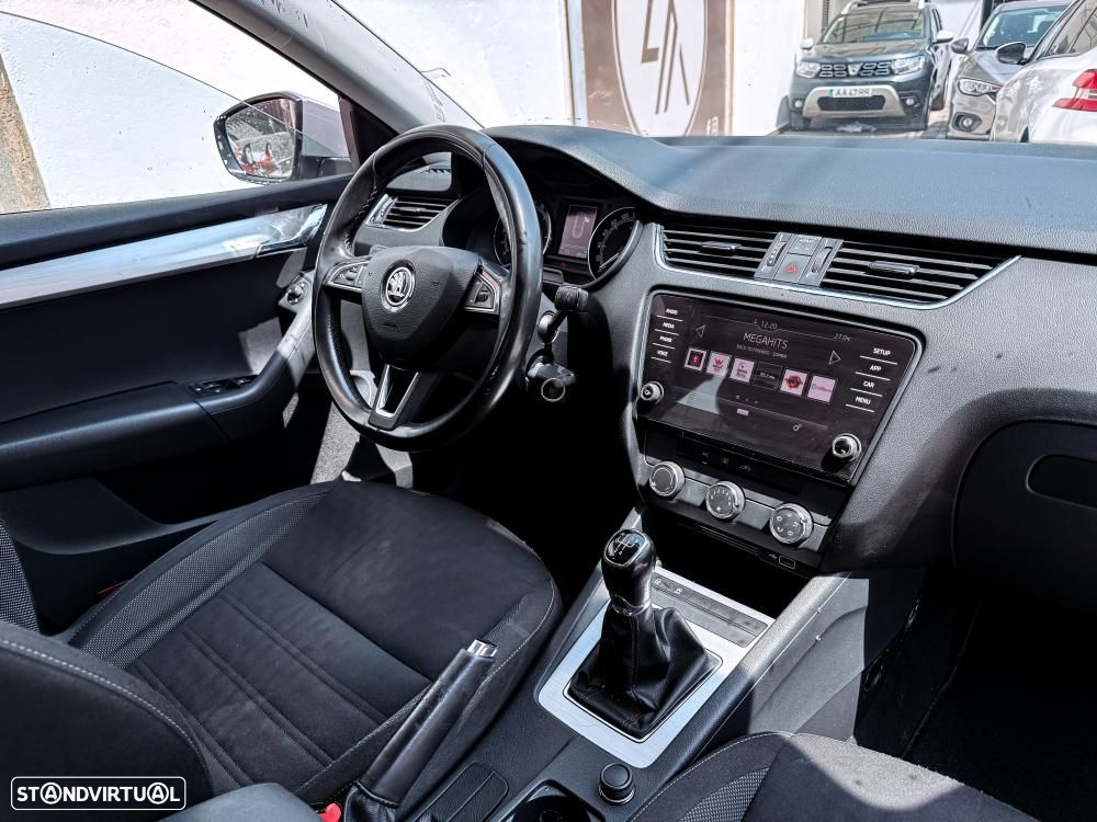 Skoda Octavia 1.6 TDI Active - 4