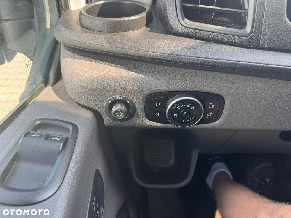 Ford Transit - 16