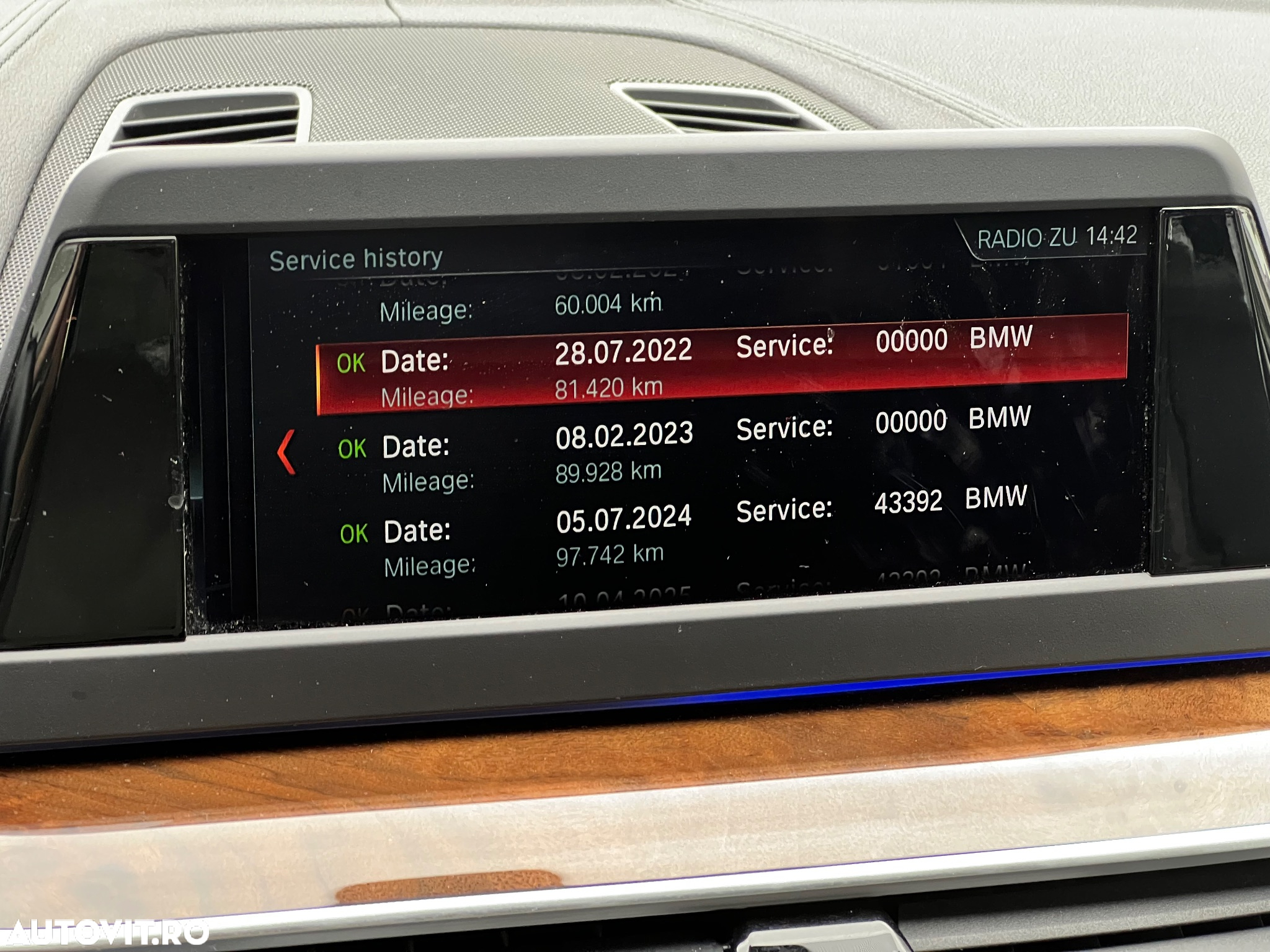 BMW Seria 5 520d xDrive AT - 34