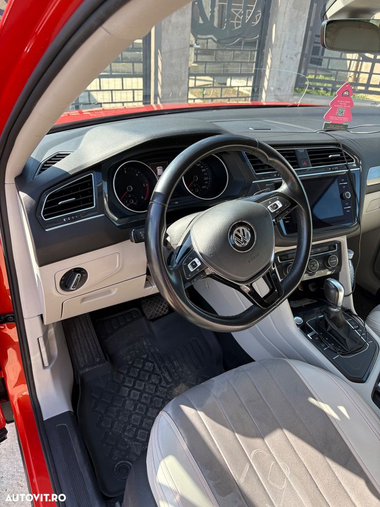 Volkswagen Tiguan - 27