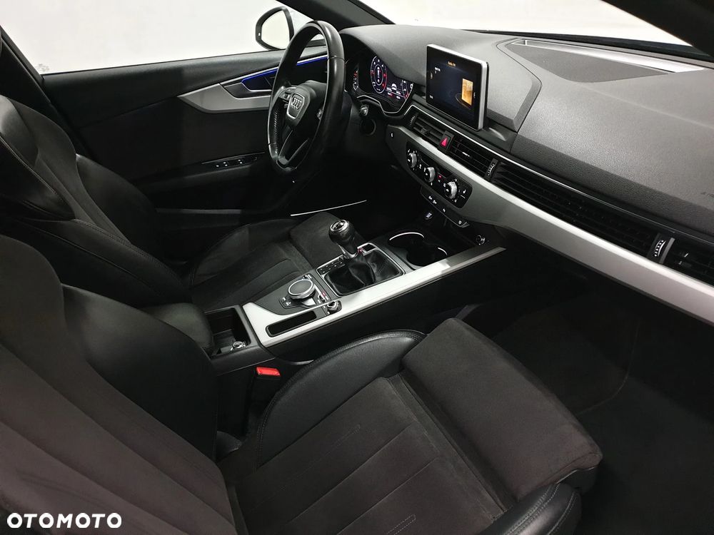 Audi A4 Avant 2.0 TDI Sport - 40