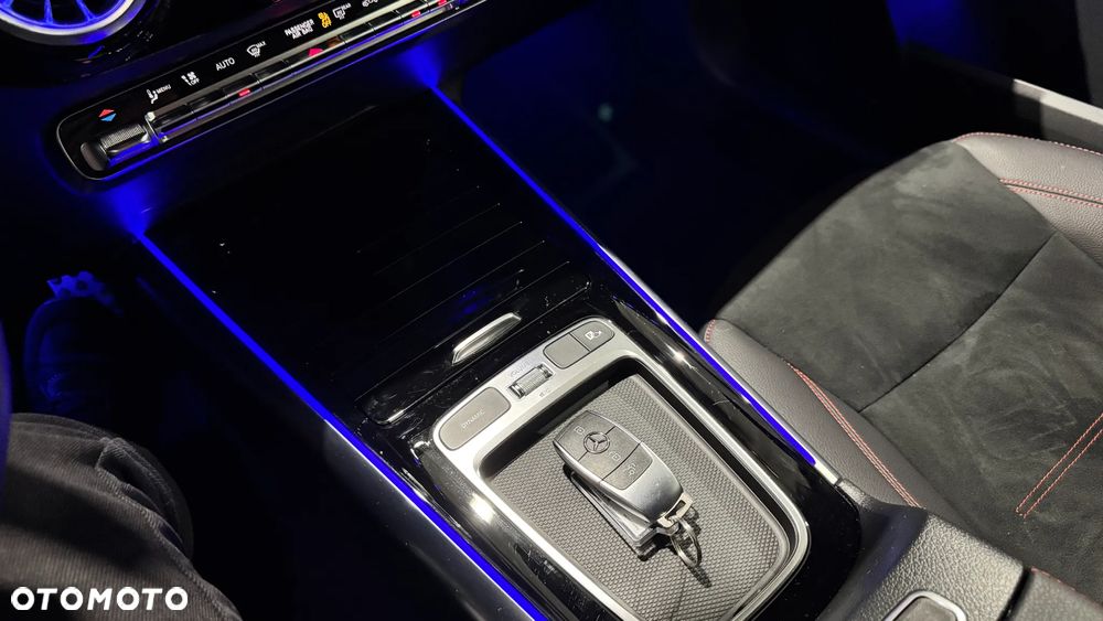 Mercedes-Benz GLA 200 AMG Line - 26