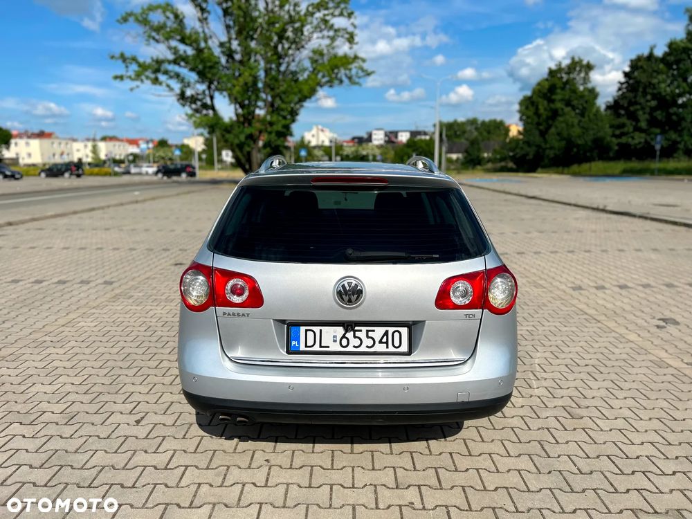 Volkswagen Passat 1.9 TDI Comfortline - 5