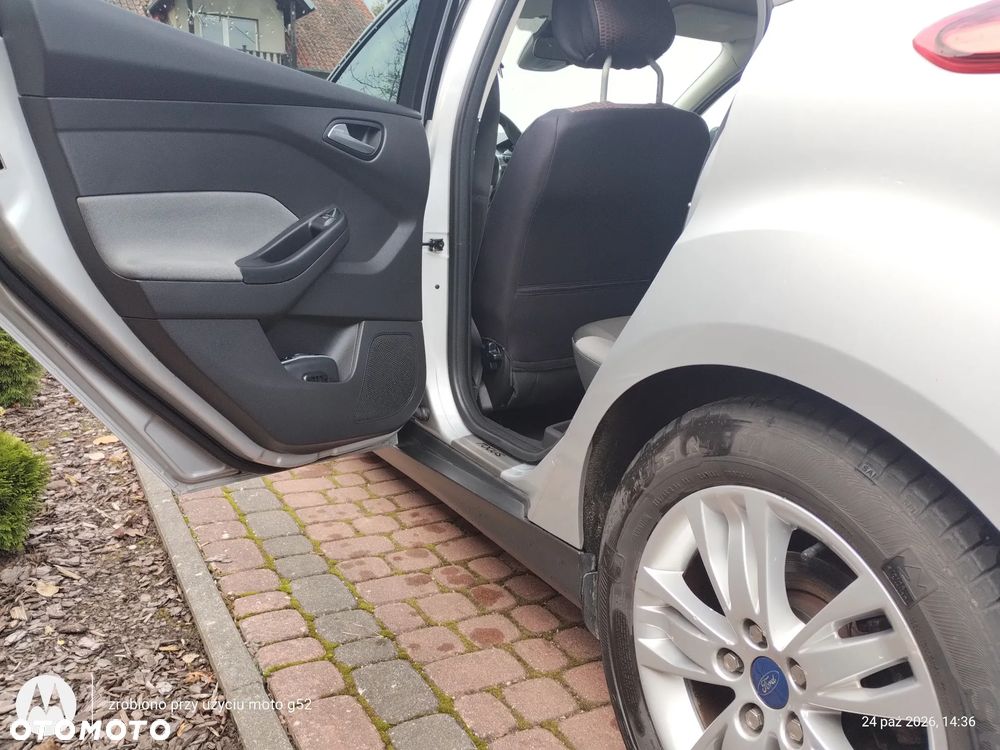 Ford Focus 1.6 Trend - 8