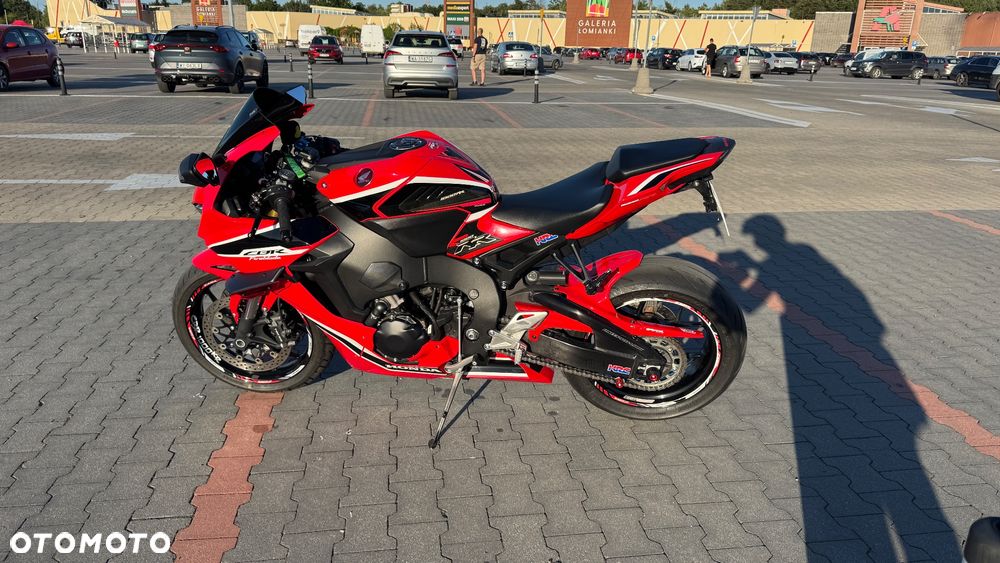 Honda CBR - 17