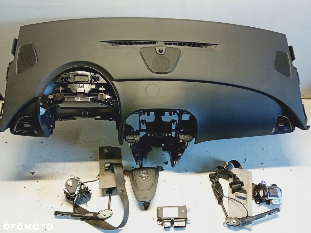 Konsola Deska Opel Astra J - 2