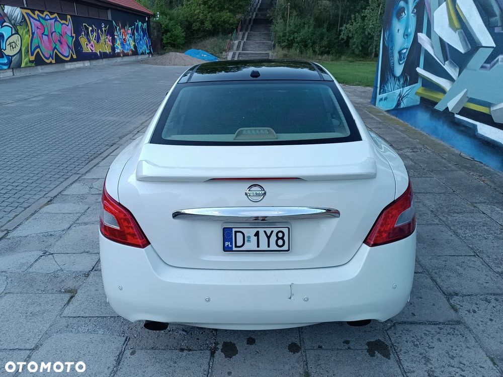 Nissan Maxima - 8