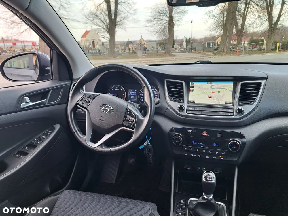 Hyundai Tucson 1.7 CRDI BlueDrive Style 2WD - 10