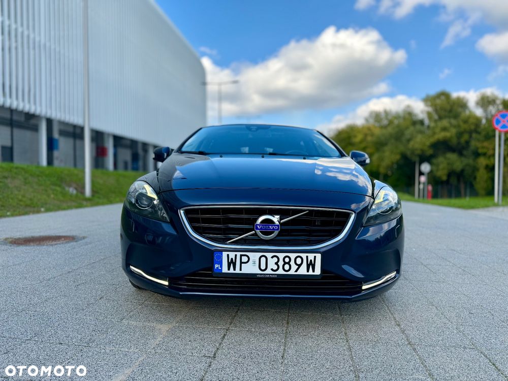 Volvo V40 D4 Momentum - 9
