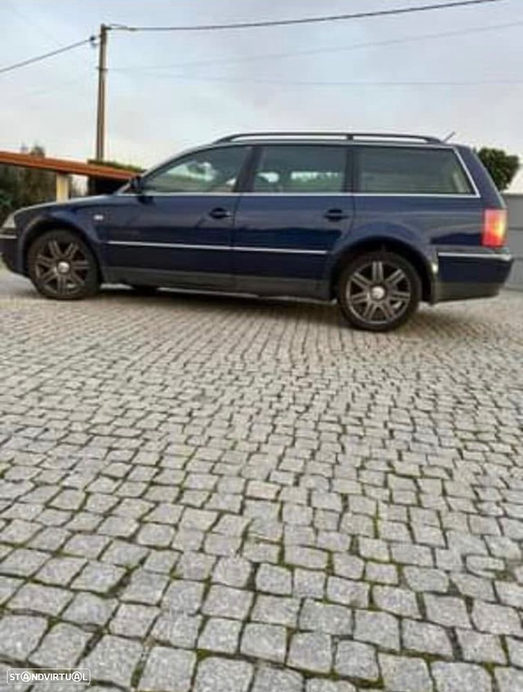 VW Passat 1.9 TDi Confortline - 1