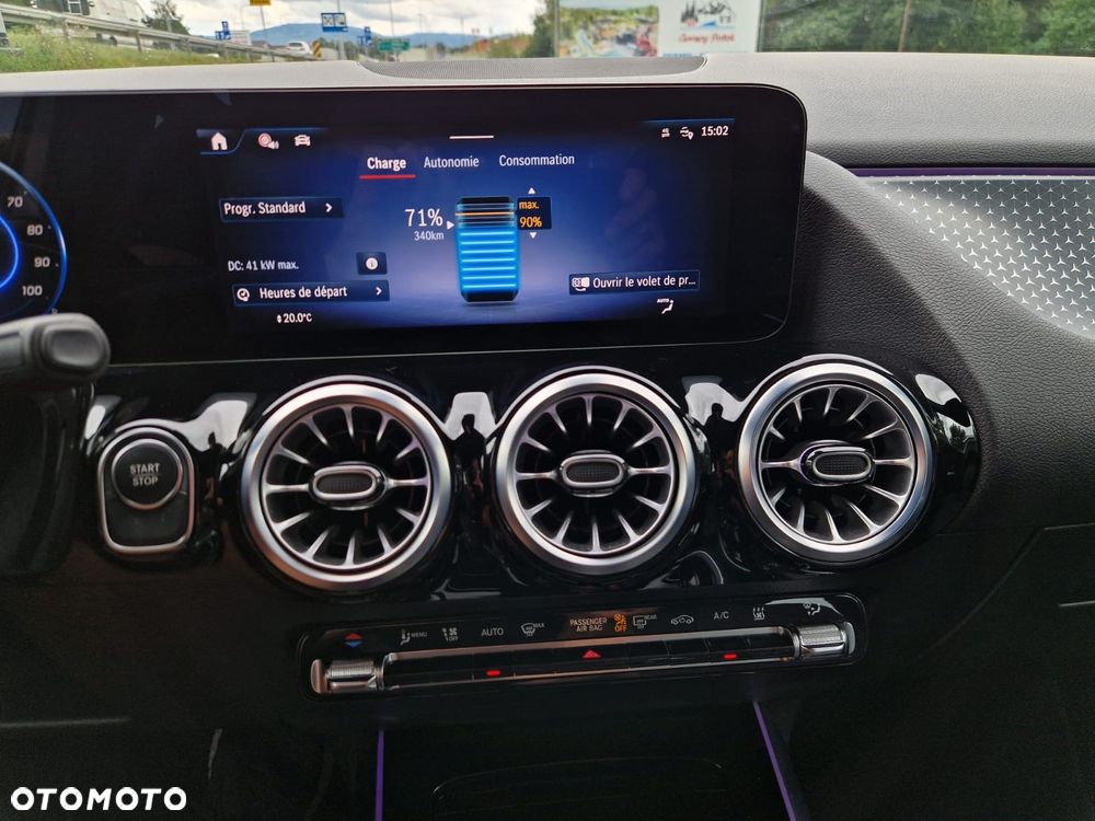 Mercedes-Benz EQA 250+ - 18