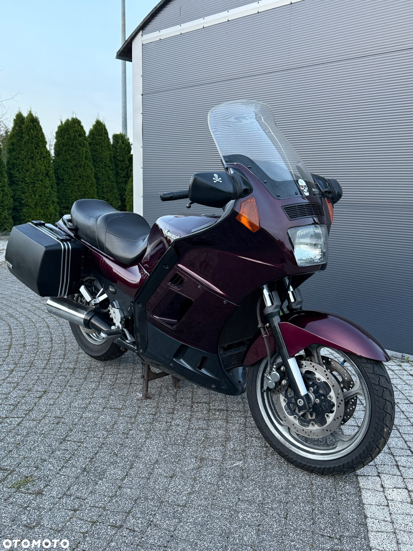 Kawasaki 1000 GTR - 24