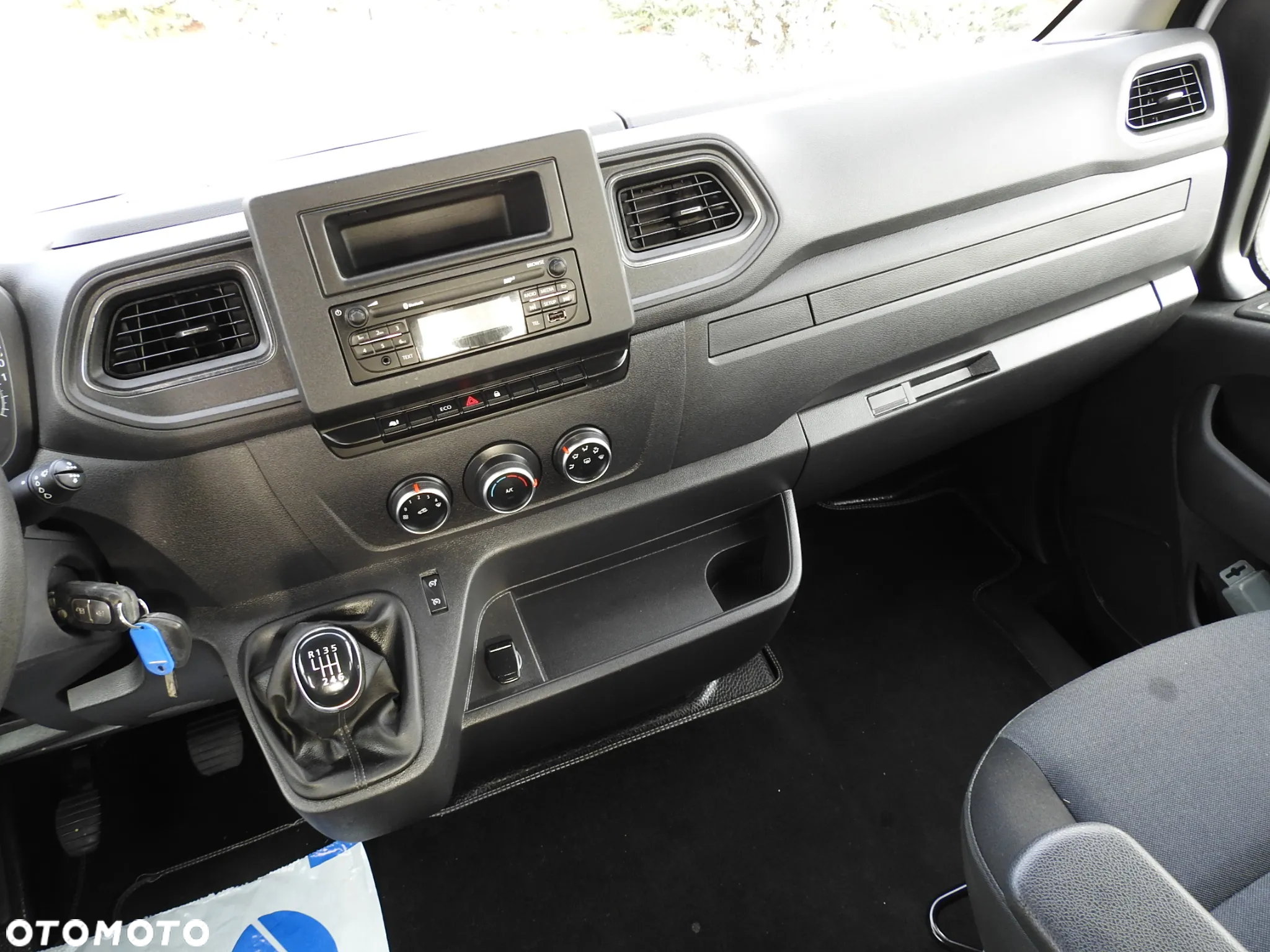 Renault MASTER  WYWROTKA PODWÓJNA KABINA DOKA 6 MIEJSC TEMPOMAT LEDY BLIŹNIACZE KOŁA KLIMATYZACJA 130KM [ 572732 ] - 28