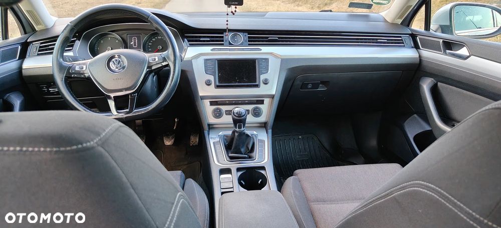 Volkswagen Passat Variant 1.6 TDI (BlueMotion Technology) Trendline - 5