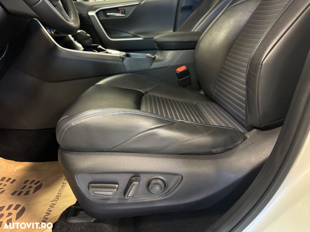 Toyota RAV4 2.5 Hybrid VVT-iE 4x2 Dynamic - 24